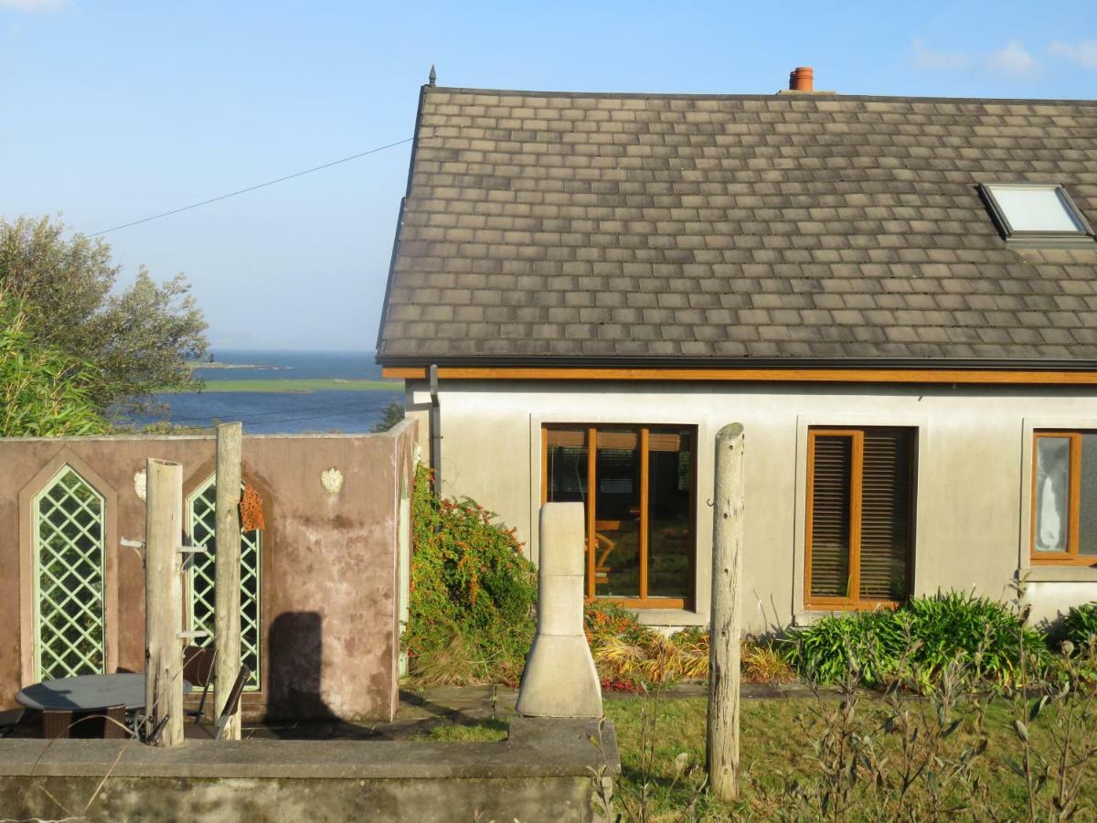 House With Sea Views Close To With Wifi And Large Kitchen And Dining Hébergement de vacances Ardnagreevagh