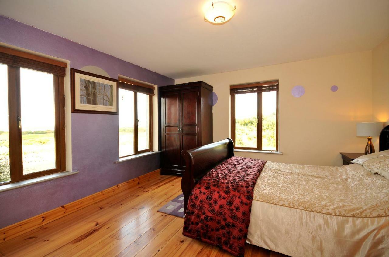 House With Sea Views Close To With Wifi And Large Kitchen And Dining Ardnagreevagh